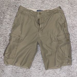 Old College Inn Cargo Shorts - Size 32